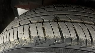Used 2018 Renault Kwid [2017-2019] RXT 1.0 SCE Special Petrol Manual tyres LEFT FRONT TYRE TREAD VIEW