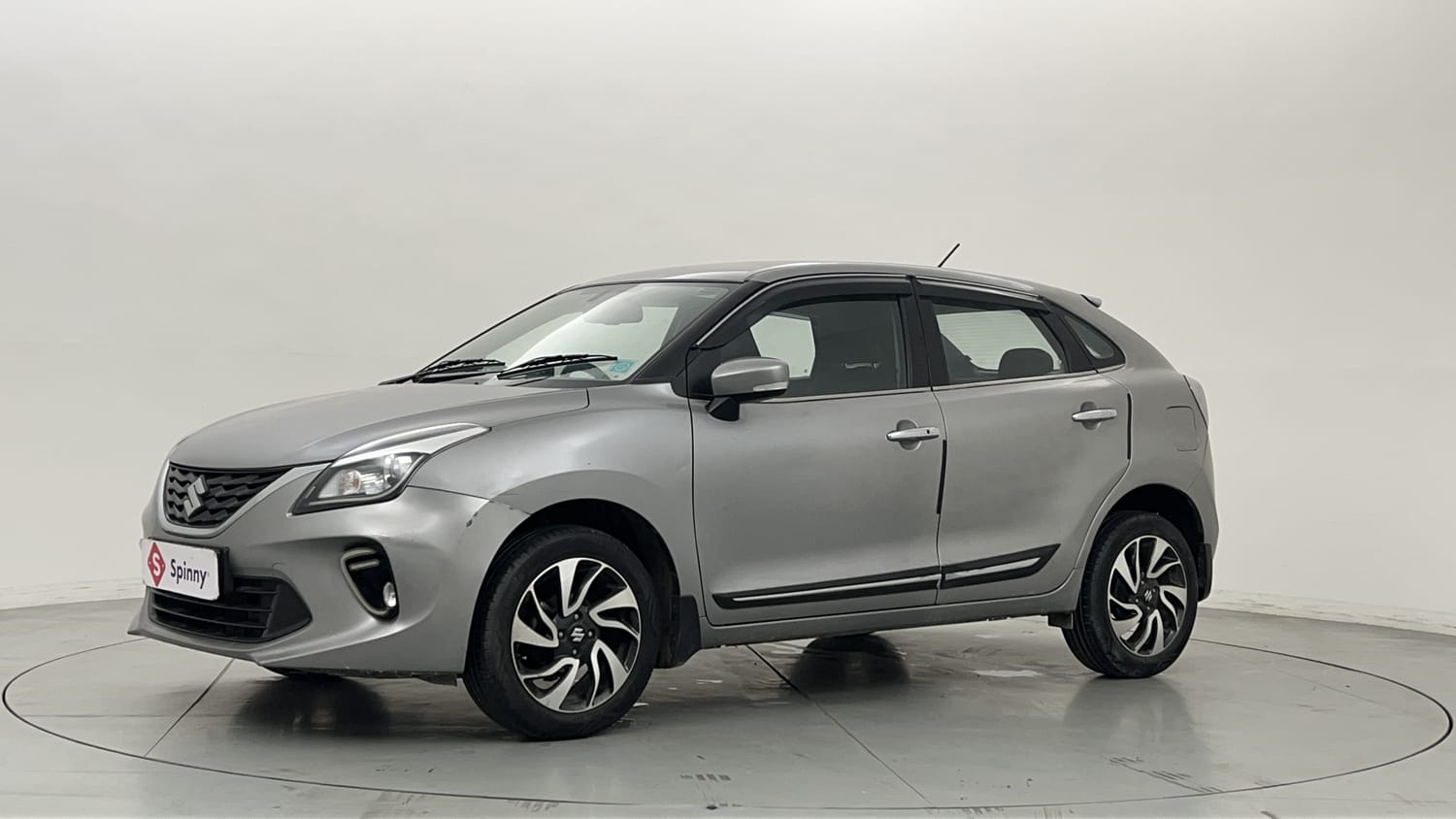 LEFT FRONT CORNER VIEW