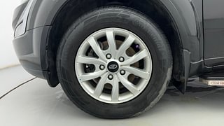 Used 2018 Mahindra XUV500 [2017-2021] W9 Diesel Manual tyres LEFT FRONT TYRE RIM VIEW