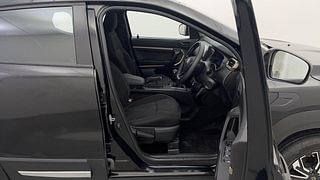 Used 2023 Renault Kiger RXT (O) MT Petrol Manual interior RIGHT SIDE FRONT DOOR CABIN VIEW