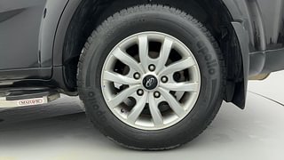Used 2018 Mahindra XUV500 [2017-2021] W9 Diesel Manual tyres LEFT REAR TYRE RIM VIEW