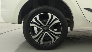 Used 2022 Tata Tigor Revotron XZ+ CNG Petrol+cng Manual tyres RIGHT REAR TYRE RIM VIEW
