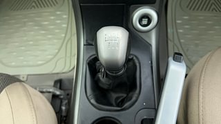 Used 2018 Mahindra XUV500 [2017-2021] W9 Diesel Manual interior GEAR  KNOB VIEW