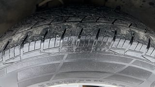 Used 2018 Mahindra XUV500 [2017-2021] W9 Diesel Manual tyres RIGHT FRONT TYRE TREAD VIEW