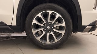 Used 2022 Maruti Suzuki Grand Vitara Alpha Plus Intelligent Hybrid eCVT Hybrid Automatic tyres RIGHT FRONT TYRE RIM VIEW