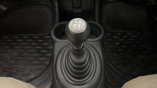 Used 2012 Honda Brio [2011-2016] S MT Petrol Manual interior GEAR  KNOB VIEW