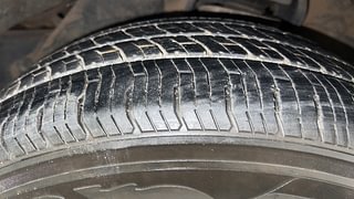 Used 2017 Toyota Innova Crysta [2016-2020] Touring Sport Petrol AT Petrol Automatic tyres RIGHT FRONT TYRE TREAD VIEW