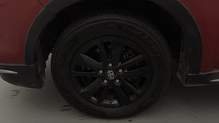 Used 2017 Toyota Innova Crysta [2016-2020] Touring Sport Petrol AT Petrol Automatic tyres LEFT FRONT TYRE RIM VIEW