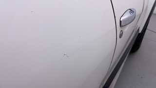 Used 2017 Renault Duster [2015-2019] 110 PS RXZ 4X2 AMT Diesel Automatic dents MINOR SCRATCH
