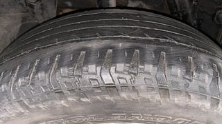 Used 2017 Renault Duster [2015-2019] 110 PS RXZ 4X2 AMT Diesel Automatic tyres RIGHT REAR TYRE TREAD VIEW