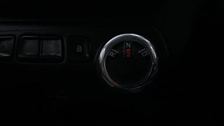Used 2019 Renault Kwid [2017-2019] CLIMBER 1.0 AMT Petrol Automatic interior GEAR  KNOB VIEW