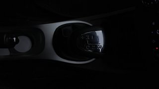 Used 2017 Renault Duster [2015-2019] 110 PS RXZ 4X2 AMT Diesel Automatic interior GEAR  KNOB VIEW