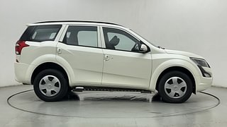 Used 2021 Mahindra XUV500 [2018-2021] W5 Diesel Manual exterior RIGHT SIDE VIEW