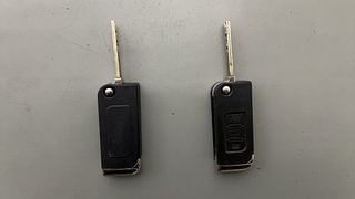 Used 2021 Mahindra XUV500 [2018-2021] W5 Diesel Manual extra CAR KEY VIEW