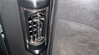 Used 2021 Mahindra XUV500 [2018-2021] W5 Diesel Manual top_features 2nd row AC vent
