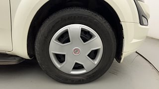 Used 2021 Mahindra XUV500 [2018-2021] W5 Diesel Manual tyres RIGHT FRONT TYRE RIM VIEW