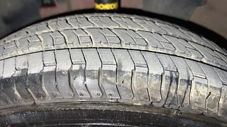 Used 2016 Renault Kwid [2015-2019] RXT Petrol Manual tyres LEFT FRONT TYRE TREAD VIEW