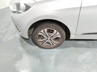 Used 2019 Tata Tiago [2016-2020] Revotron XZA AMT Petrol Automatic tyres LEFT FRONT TYRE RIM VIEW