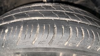 Used 2017 Maruti Suzuki Baleno [2015-2019] Delta Petrol Petrol Manual tyres RIGHT FRONT TYRE TREAD VIEW