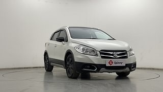 Used 2017 Maruti Suzuki S-Cross Alpha 1.6 Diesel Manual exterior RIGHT FRONT CORNER VIEW