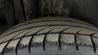 Used 2017 Maruti Suzuki S-Cross Alpha 1.6 Diesel Manual tyres RIGHT REAR TYRE TREAD VIEW