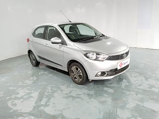 Used 2019 Tata Tiago [2016-2020] Revotron XZA AMT Petrol Automatic exterior RIGHT FRONT CORNER VIEW