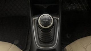 Used 2020 honda Amaze 1.5 S i-DTEC Diesel Manual interior GEAR  KNOB VIEW