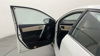 Used 2014 Toyota Corolla Altis [2014-2017] G Petrol Petrol Manual interior LEFT FRONT DOOR OPEN VIEW