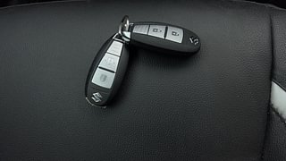 Used 2017 Maruti Suzuki Baleno [2015-2019] Zeta Petrol Petrol Manual extra CAR KEY VIEW