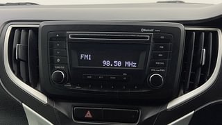 Used 2017 Maruti Suzuki Baleno [2015-2019] Zeta Petrol Petrol Manual top_features Integrated (in-dash) music system