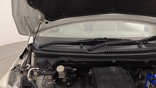 Used 2015 Maruti Suzuki Ertiga [2012-2015] Vxi Petrol Manual engine ENGINE RIGHT SIDE HINGE & APRON VIEW