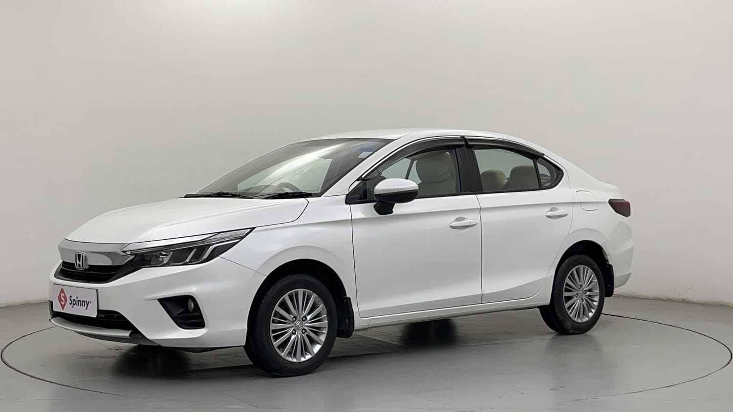 LEFT FRONT CORNER VIEW