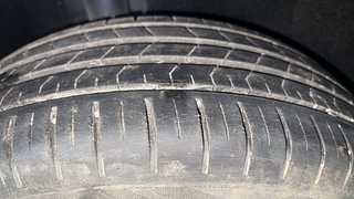 Used 2018 Maruti Suzuki Baleno [2015-2019] Zeta Petrol Petrol Manual tyres RIGHT REAR TYRE TREAD VIEW