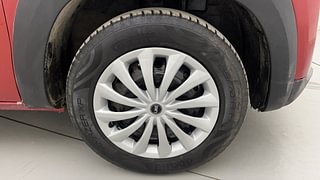 Used 2021 renault Kwid 1.0 RXT Opt Petrol Manual tyres RIGHT FRONT TYRE RIM VIEW