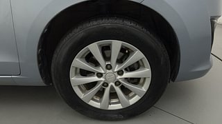 Used 2012 Maruti Suzuki Ertiga [2012-2015] ZXi Petrol Manual tyres RIGHT FRONT TYRE RIM VIEW