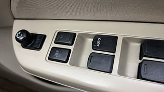 Used 2017 Maruti Suzuki Swift Dzire VDI Diesel Manual top_features One touch-down power windows