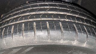 Used 2016 Maruti Suzuki Baleno [2015-2019] Zeta Petrol Petrol Manual tyres LEFT REAR TYRE TREAD VIEW