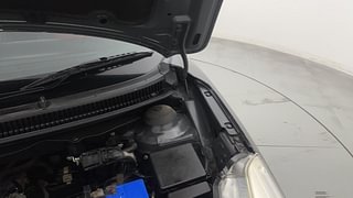 Used 2016 Maruti Suzuki Baleno [2015-2019] Zeta Petrol Petrol Manual engine ENGINE LEFT SIDE HINGE & APRON VIEW