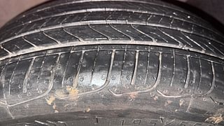 Used 2016 Hyundai Elite i20 [2014-2018] Asta 1.2 Petrol Manual tyres RIGHT FRONT TYRE TREAD VIEW