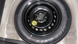Used 2016 Maruti Suzuki Baleno [2015-2019] Zeta Petrol Petrol Manual tyres SPARE TYRE VIEW
