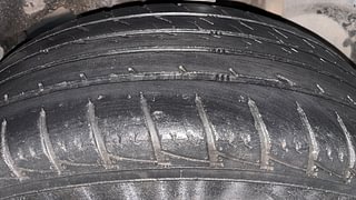 Used 2018 Renault Duster [2015-2019] 110 PS RXZ 4X2 AMT Diesel Automatic tyres LEFT REAR TYRE TREAD VIEW