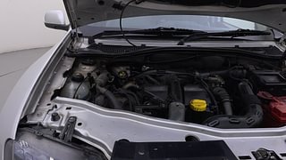 Used 2018 Renault Duster [2015-2019] 110 PS RXZ 4X2 AMT Diesel Automatic engine ENGINE RIGHT SIDE HINGE & APRON VIEW