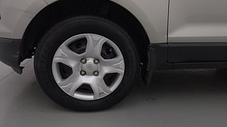 Used 2015 Ford EcoSport [2013-2015] Trend 1.5L TDCi Diesel Manual tyres LEFT FRONT TYRE RIM VIEW