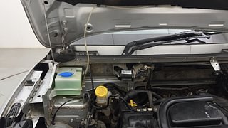 Used 2022 Renault Kwid RXL Petrol Manual engine ENGINE RIGHT SIDE HINGE & APRON VIEW