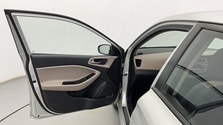 Used 2018 Hyundai Elite i20 [2018-2020] Sportz 1.2 CNG (Outside fitted) Petrol+cng Manual interior LEFT FRONT DOOR OPEN VIEW