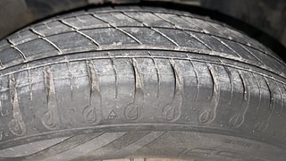 Used 2022 Renault Kwid RXL Petrol Manual tyres RIGHT FRONT TYRE TREAD VIEW
