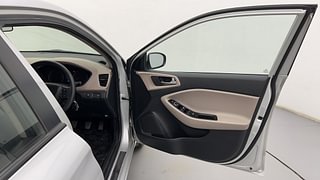 Used 2018 Hyundai Elite i20 [2018-2020] Sportz 1.2 CNG (Outside fitted) Petrol+cng Manual interior RIGHT FRONT DOOR OPEN VIEW