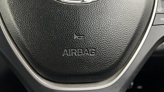 Used 2018 Hyundai Elite i20 [2018-2020] Sportz 1.2 CNG (Outside fitted) Petrol+cng Manual top_features Airbags