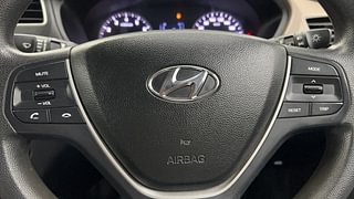 Used 2018 Hyundai Elite i20 [2018-2020] Sportz 1.2 CNG (Outside fitted) Petrol+cng Manual top_features Steering mounted controls
