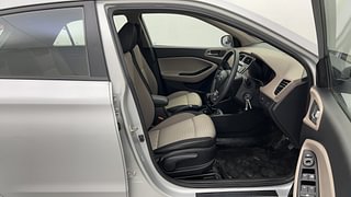 Used 2018 Hyundai Elite i20 [2018-2020] Sportz 1.2 CNG (Outside fitted) Petrol+cng Manual interior RIGHT SIDE FRONT DOOR CABIN VIEW